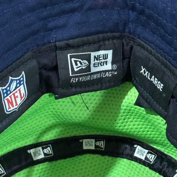 New Era NFL Seattle Seahawks Bucket Hat Reflective Trim Navy Blue Size XXL - Picture 6 of 6